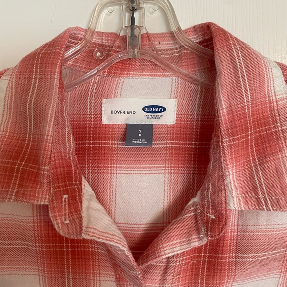 Old Navy Women’s Flannel Button Down Shirt Top Pink Boyfriend Fit Small S - Picture 2 of 2